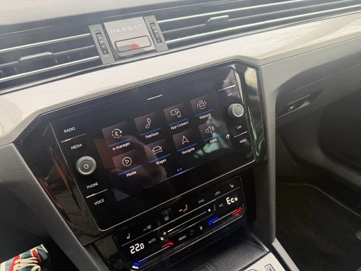 Volkswagen Passat - Afbeelding 17 van 30