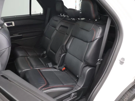 Ford Explorer - Afbeelding 12 van 30