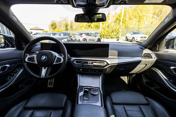 BMW 3 Serie - Afbeelding 18 van 30