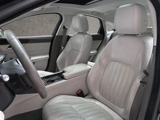 Jaguar XF - Afbeelding 14 van 28