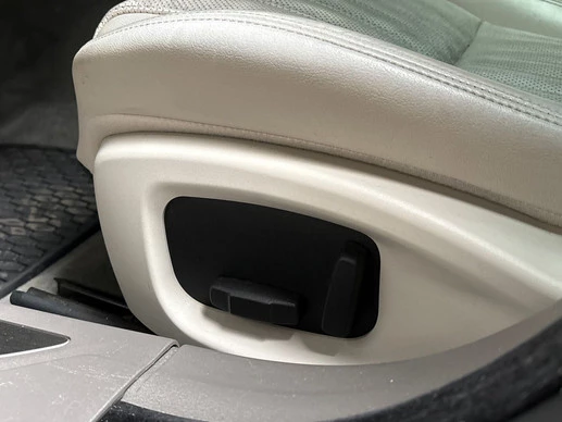 Jaguar XF - Afbeelding 15 van 28