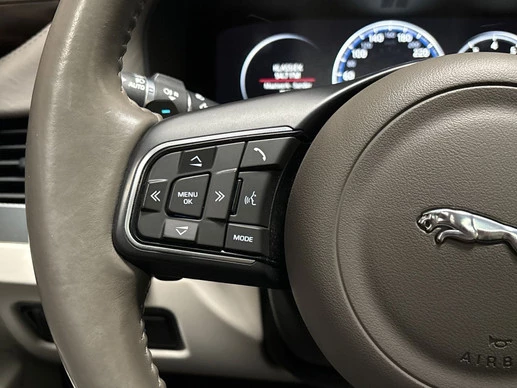 Jaguar XF - Afbeelding 18 van 28