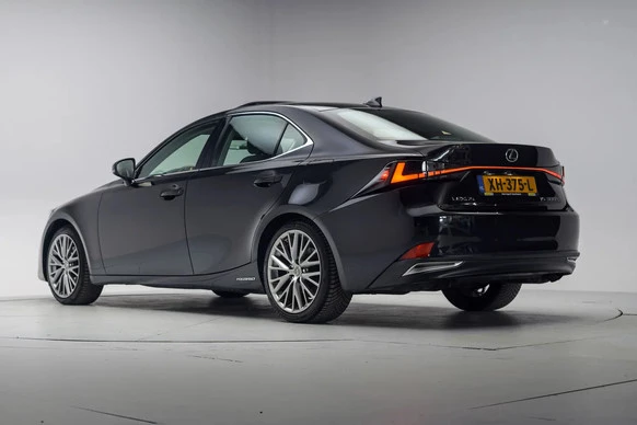 Lexus IS - Afbeelding 3 van 30