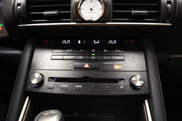 Lexus IS - Afbeelding 9 van 30