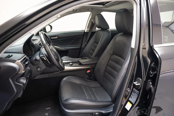 Lexus IS - Afbeelding 10 van 30