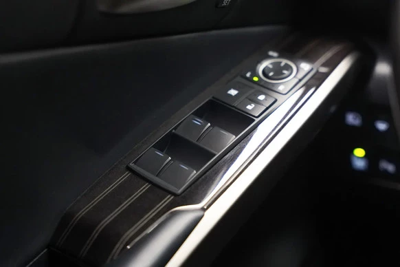 Lexus IS - Afbeelding 25 van 30