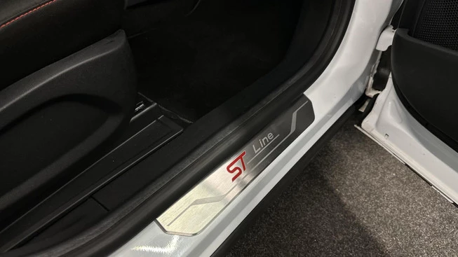 Ford Puma - Afbeelding 18 van 30