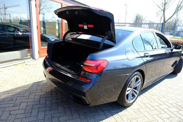 BMW 7 Serie - Afbeelding 10 van 30