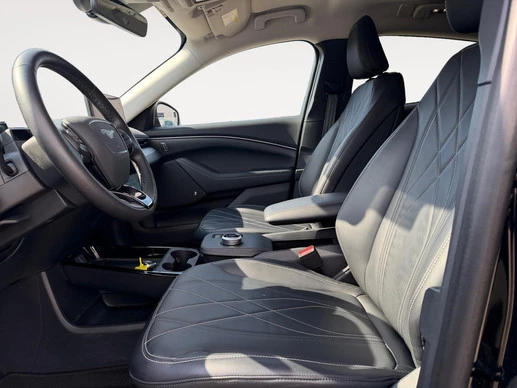 Ford Mustang Mach-E - Afbeelding 5 van 30