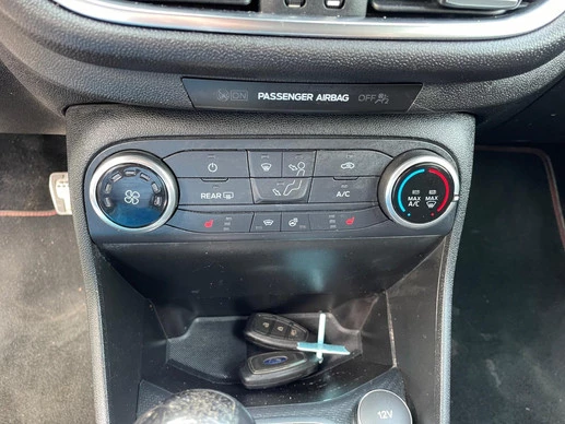 Ford Fiesta - Afbeelding 17 van 30