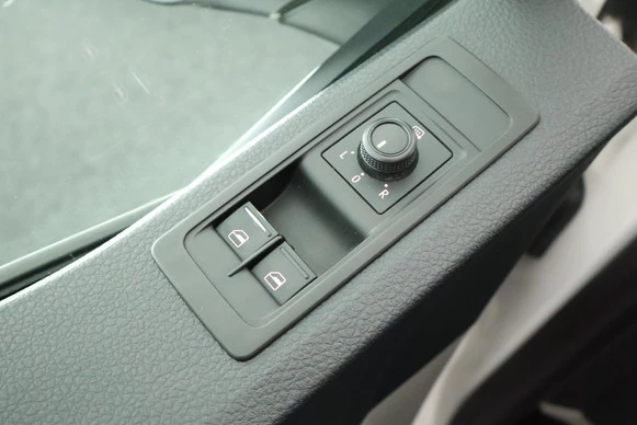 Volkswagen Transporter - Afbeelding 13 van 27