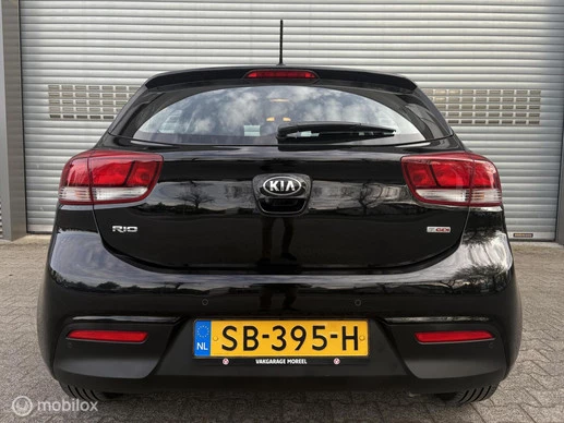 Kia Rio - Afbeelding 12 van 24