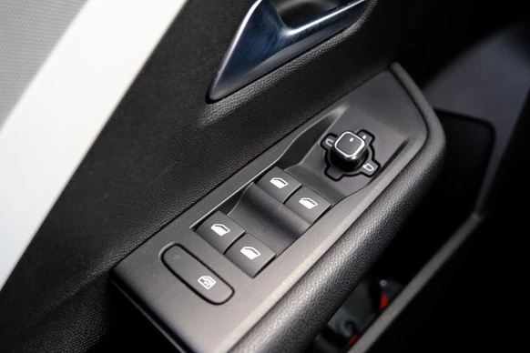 Opel Astra - Afbeelding 20 van 30