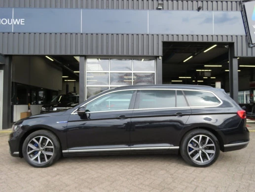 Volkswagen Passat - Afbeelding 3 van 30