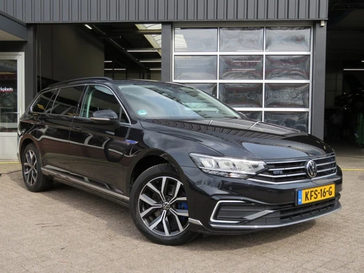 Volkswagen Passat - Afbeelding 8 van 30