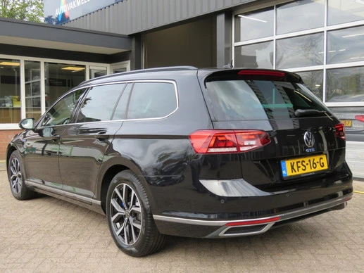 Volkswagen Passat - Afbeelding 11 van 30