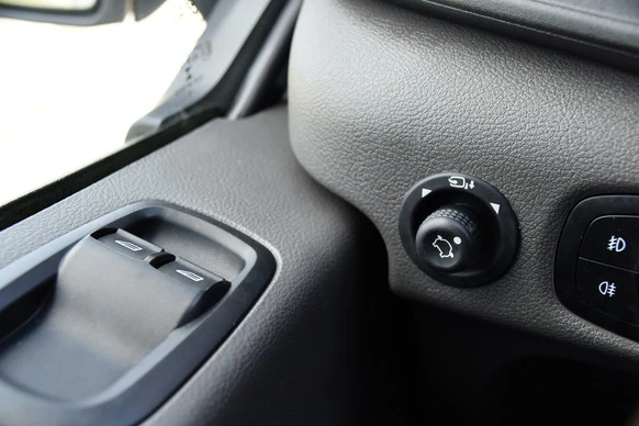 Ford Transit - Afbeelding 28 van 30