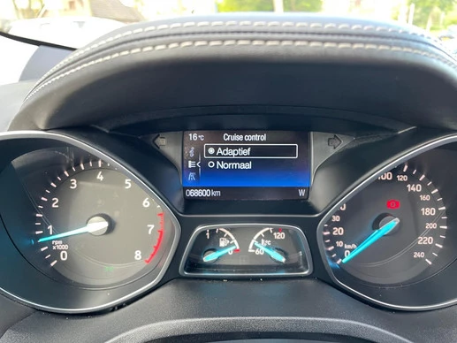 Ford Kuga - Afbeelding 14 van 30