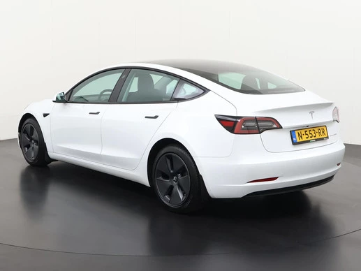 Tesla Model 3 - Afbeelding 6 van 30