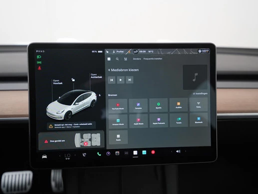 Tesla Model 3 - Afbeelding 13 van 30