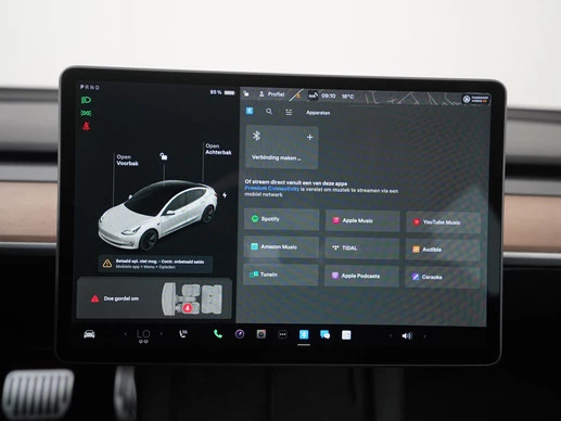 Tesla Model 3 - Afbeelding 15 van 30