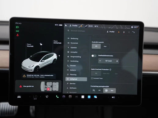 Tesla Model 3 - Afbeelding 24 van 30