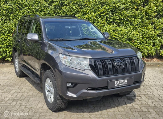 Toyota Land Cruiser - Afbeelding 1 van 24