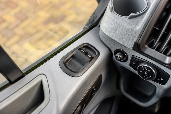 Ford Transit - Afbeelding 21 van 30