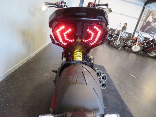 Ducati Diavel - Afbeelding 10 van 15