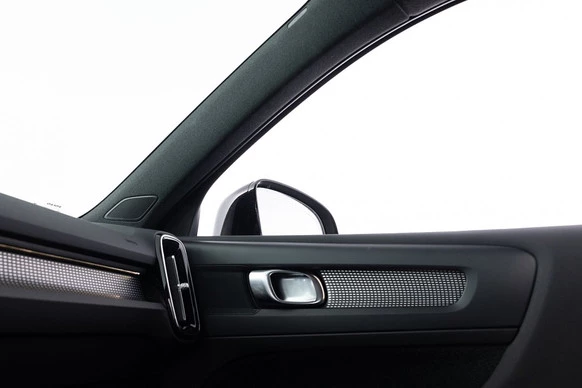 Volvo XC40 - Afbeelding 20 van 30