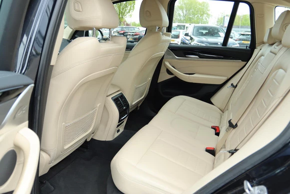 BMW iX3 - Afbeelding 18 van 30