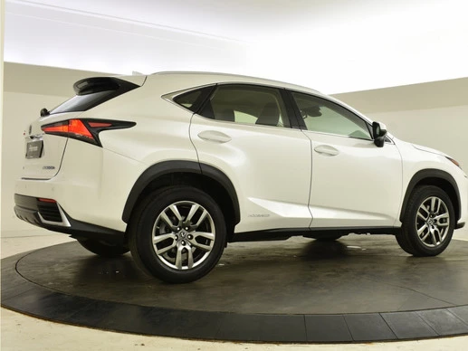 Lexus NX - Afbeelding 2 van 30