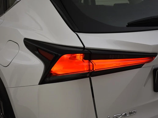 Lexus NX - Afbeelding 10 van 30