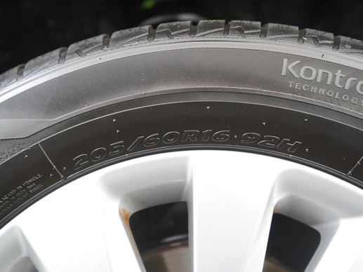 SEAT Arona - Afbeelding 27 van 30