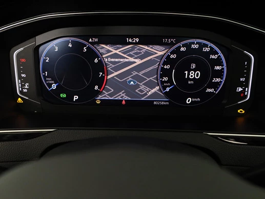 Volkswagen Passat - Afbeelding 9 van 30