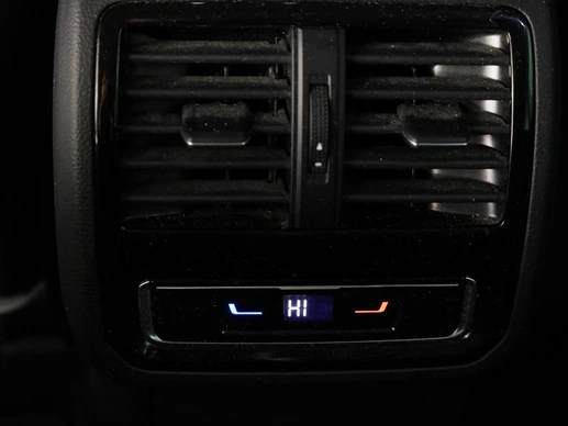 Volkswagen Passat - Afbeelding 17 van 30