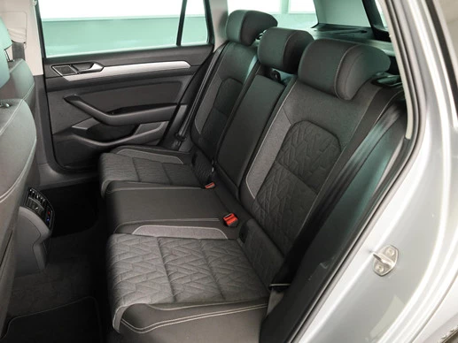 Volkswagen Passat - Afbeelding 20 van 30