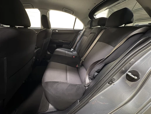 Mitsubishi Lancer - Afbeelding 12 van 16