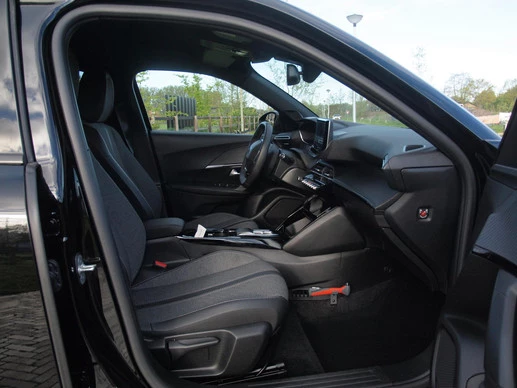 Peugeot e-2008 - Afbeelding 13 van 30