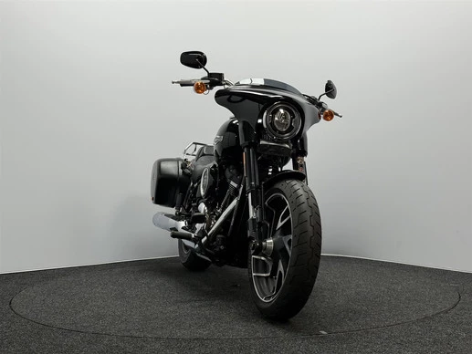 Harley-Davidson Sport Glide - Afbeelding 4 van 19