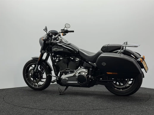 Harley-Davidson Sport Glide - Afbeelding 10 van 19