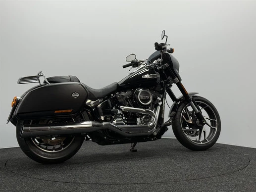 Harley-Davidson Sport Glide - Afbeelding 16 van 19