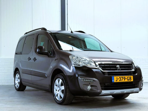 Peugeot Partner - Afbeelding 1 van 30
