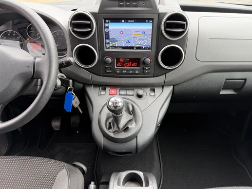 Peugeot Partner - Afbeelding 18 van 30