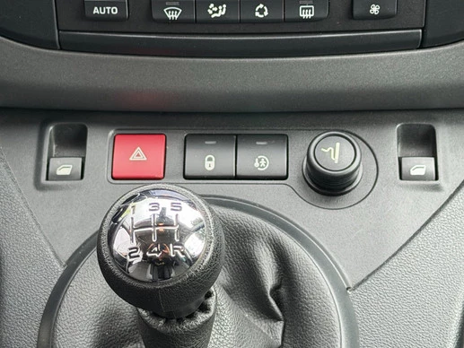 Peugeot Partner - Afbeelding 20 van 30