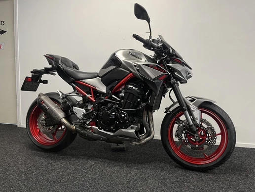 Kawasaki Z900 - Afbeelding 4 van 22