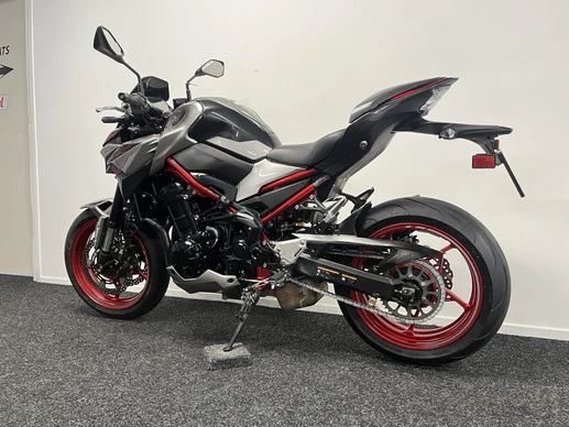 Kawasaki Z900 - Afbeelding 15 van 22