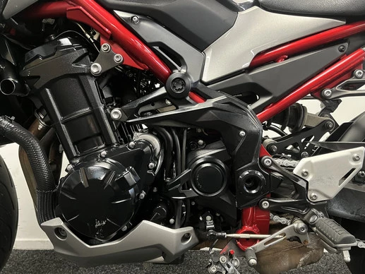 Kawasaki Z900 - Afbeelding 17 van 22