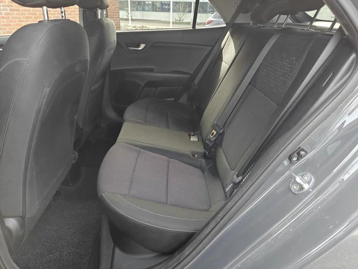 Kia Rio - Afbeelding 10 van 30