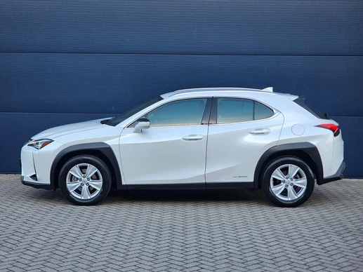 Lexus UX - Afbeelding 2 van 30